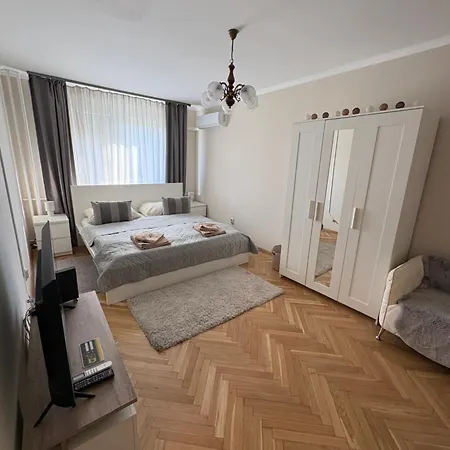 Apartament Plaza Side