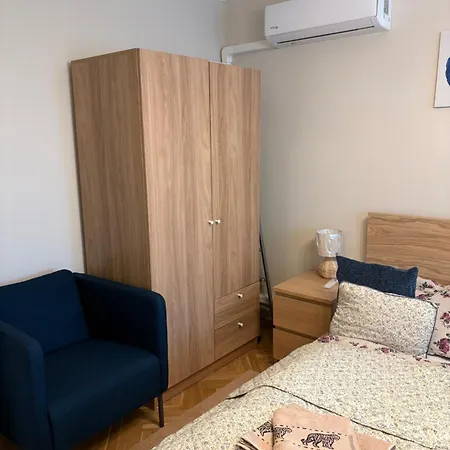 Plaza Side Apartament